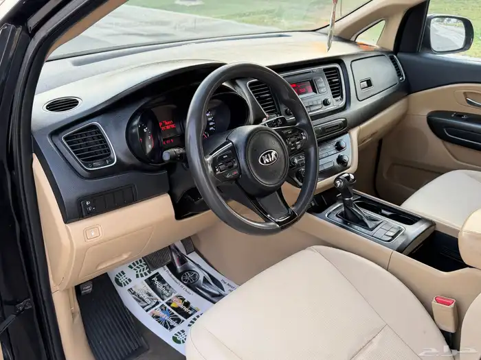 كيا كرنفال 2015 بنزين نضيف 11 راكب للبيع 28