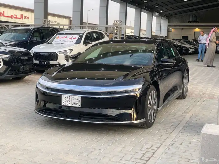 لوسيد اير بيور موديل 2025 جديد اصفار عرض خاص 3