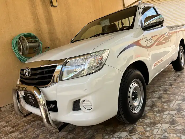 هايلوكس غمارة المديل 2015 سعودي عبداللطيف جميل جي ال اكس 25