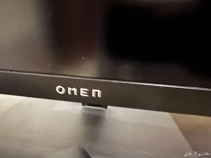 سوني 5 وشاشة قيمنق 27 بوصة 3