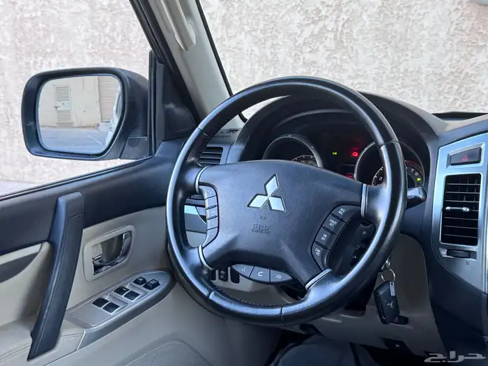 مستبيشي باجيرو GLS 2020 16