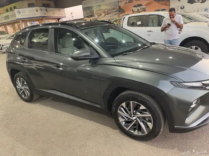 توسان 2022 كومفورت بحاله الوكاله صيانه بالوكيل مالك اول مطل 4