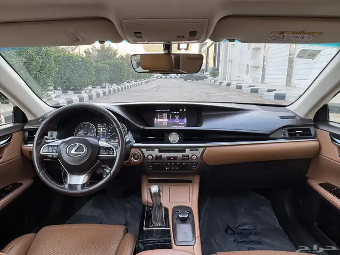 لكزس ES250- 2018 15