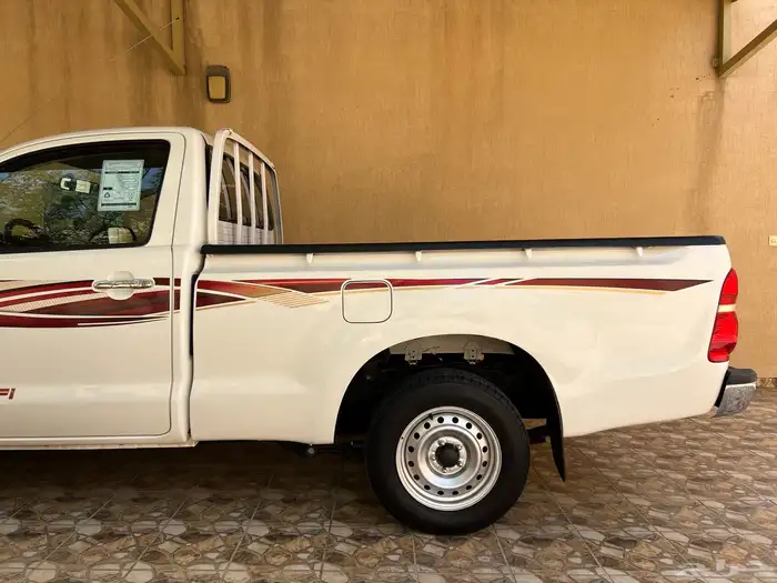 هايلوكس غمارة المديل 2015 سعودي عبداللطيف جميل جي ال اكس 13