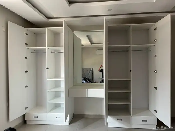 دولاب فخم خشب الماني ابيض لشخصين جديد لا يوجد اضرار 4