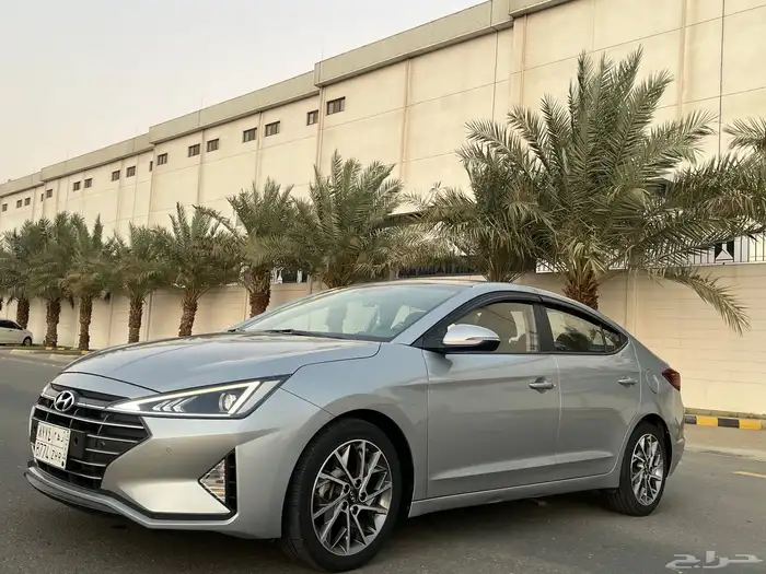 هيونداي لنترا (افانتي) بدي وكاله نظيفه جدا ممشى قليل 4