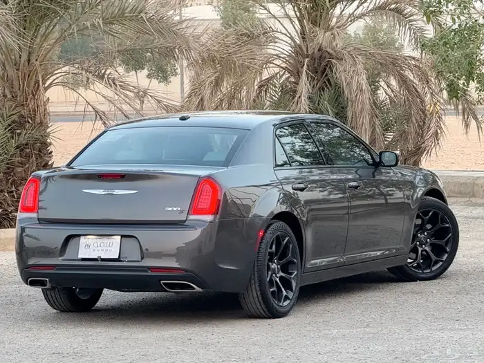 كرايزلر C300s موديل 2021 بحالة الوكاله شرط 5