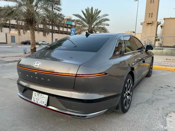 ازيرا بريميوم 2024 وارد الوعلان 7