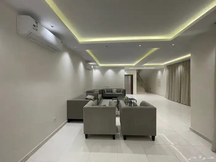 للإيجار فيلا المشرقية حي الجنادرية 13