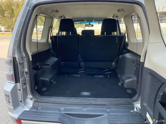 ميتسوبيشي باجيرو GLS 11