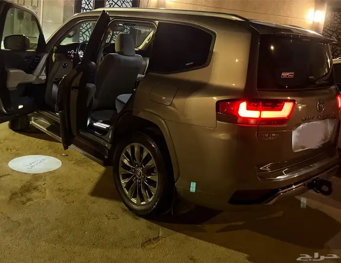 لاندكروزر 2024 رقم 3 ديزل 6