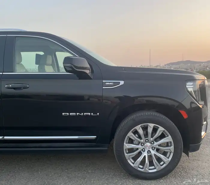 يوكن دينالي 2022 شبه جديد 4