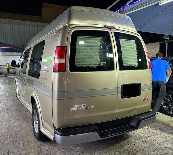 للبيع فان GMC سافانا 2006 مخزن بودي بلد 3