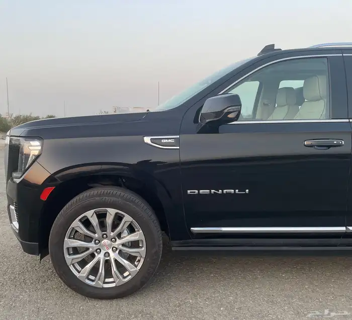 يوكن دينالي 2022 شبه جديد 2