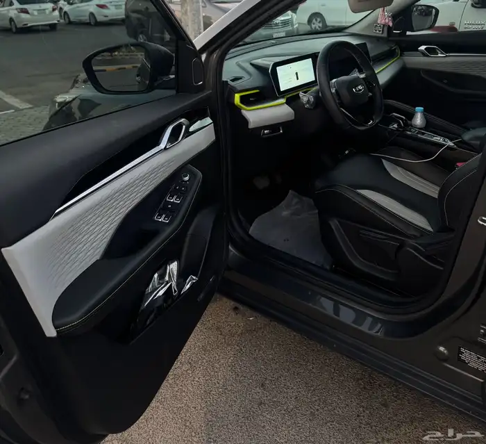 سيارة للتقبيل 2