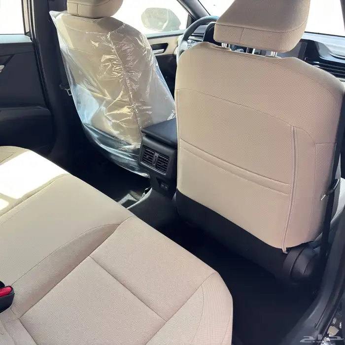 كامري استاندر بريمي 2025 اسود - ابيض 7