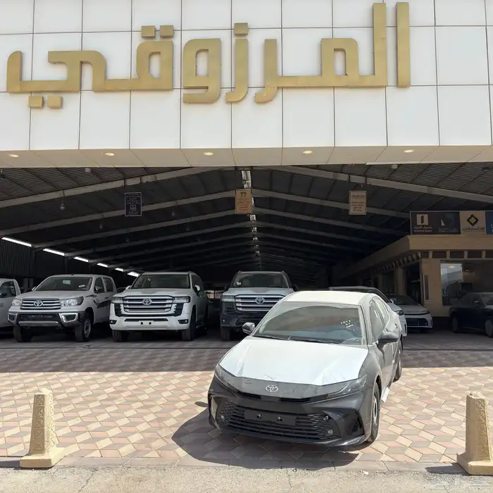 كامري استاندر بريمي 2025 اسود - ابيض 0