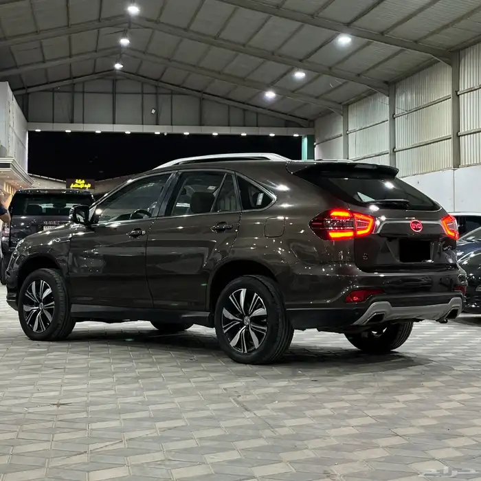 بي واي دي BYD S7 2019 فل كامل عائلي ثلاث صفوف 3