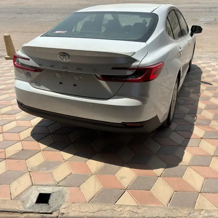 كامري LE بنزين 2025 سعودي 4