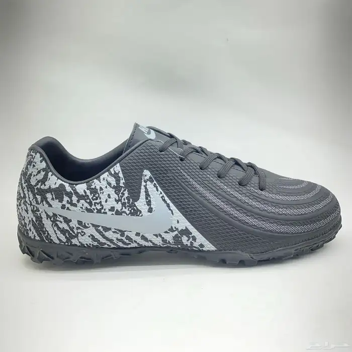 جزمة كورة إيطالية لونين (أسود   رمادي)   عرض ب 67 ريال فقط 2