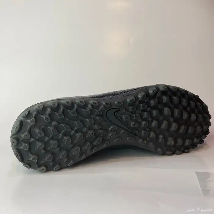 جزمة نايك Air Zoom KM لكرة القدم صناعة فيتنامية بسعر 87 ريال 8