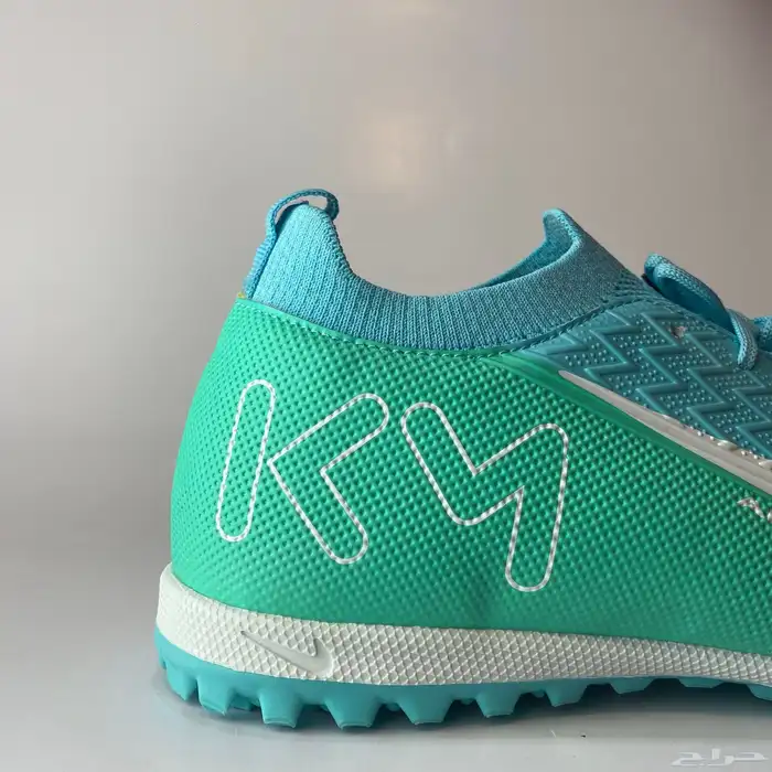 جزمة نايك Air Zoom KM لكرة القدم صناعة فيتنامية بسعر 87 ريال 3