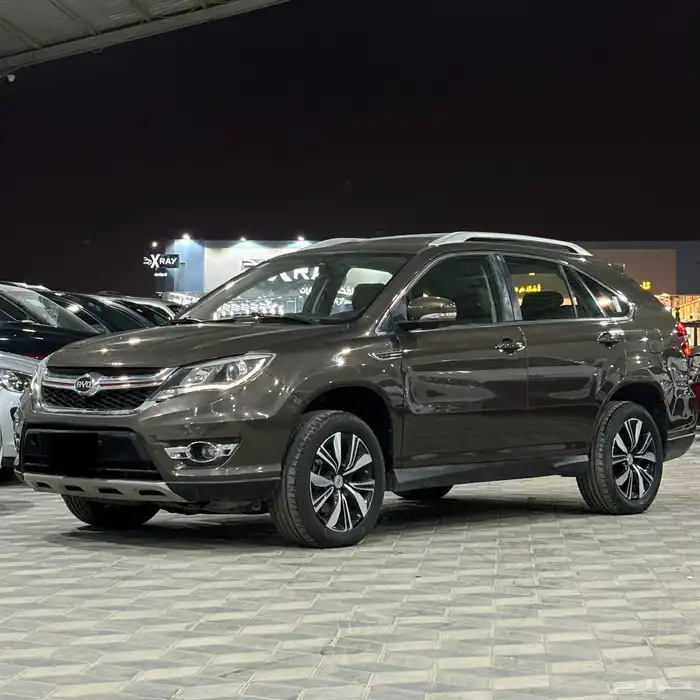 بي واي دي BYD S7 2019 فل كامل عائلي ثلاث صفوف 5