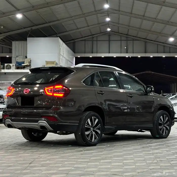 بي واي دي BYD S7 2019 فل كامل عائلي ثلاث صفوف 6