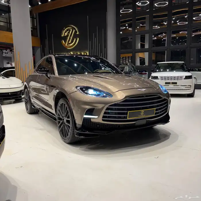 Aston Martin DBX 707 2023 مستخدم 12
