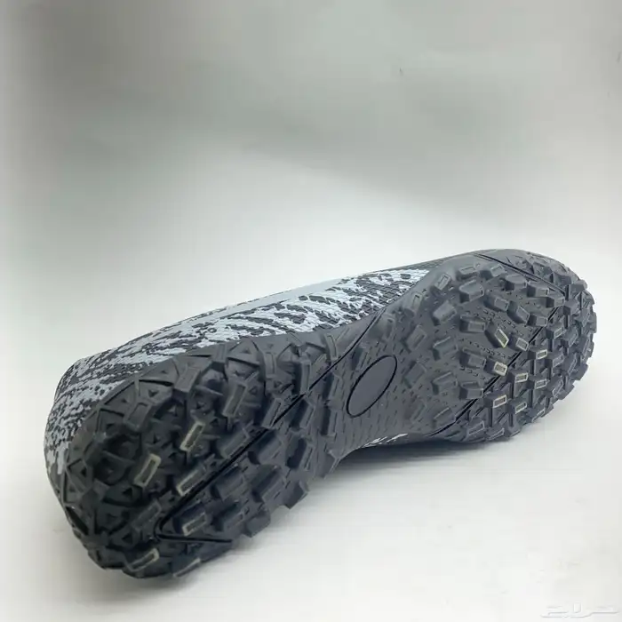 جزمة كورة إيطالية لونين (أسود   رمادي)   عرض ب 67 ريال فقط 4