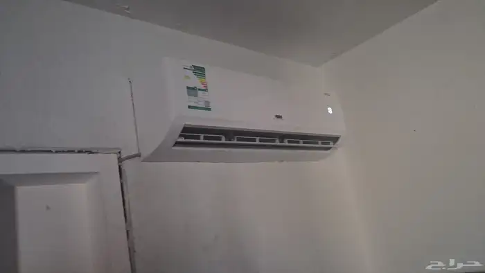 مكيف اسبليت طن نص استخدام ثلاثه اشهر الفاتوره موحوده 0
