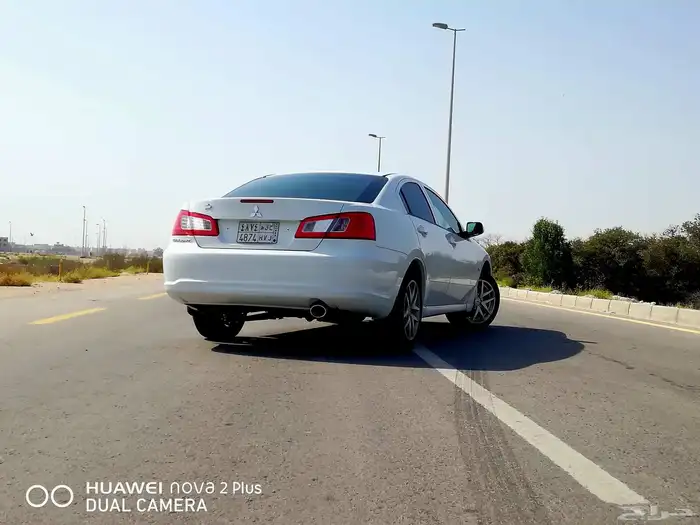 متسوبيشي جالانت 2012 1