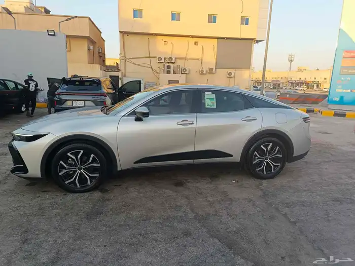 البيع كراون مديل 2023بريميوم 3