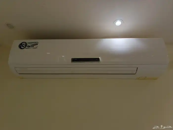 مكيف اسبليت 36 وحده نظيف واستخدام بسيط 0