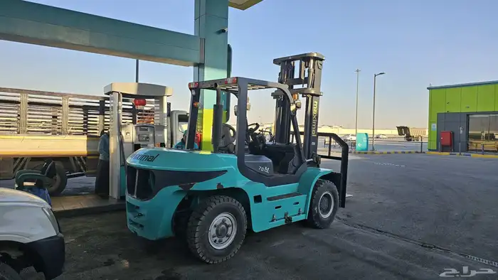 رافعه شوكيه فوركلفت للايجار الشهري واليومي والمشاوير حسب الط 7