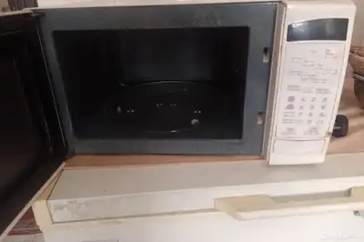 مايكرويف سمسونج 1500واط اخو الجديد للبيع index