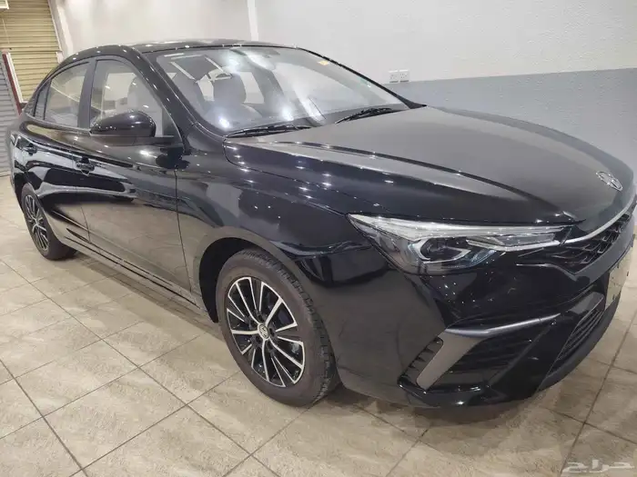 ام جي 5 استاندر الشكل الجديد 2025 2