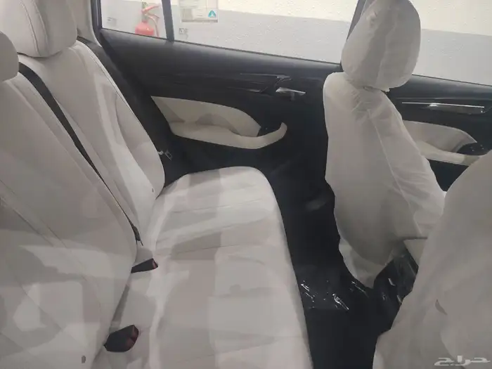 ام جي 5 استاندر الشكل الجديد 2025 12