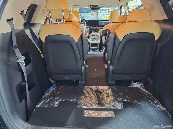 كيا كرنفال 2023 ديزل وارد كوري نظيف شبه وكالة 25