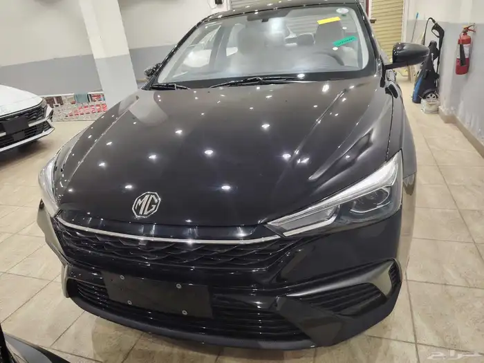 ام جي 5 استاندر الشكل الجديد 2025 1