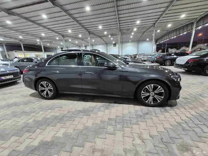 مرسيدس E200 2024-ممشى 9 الف 5