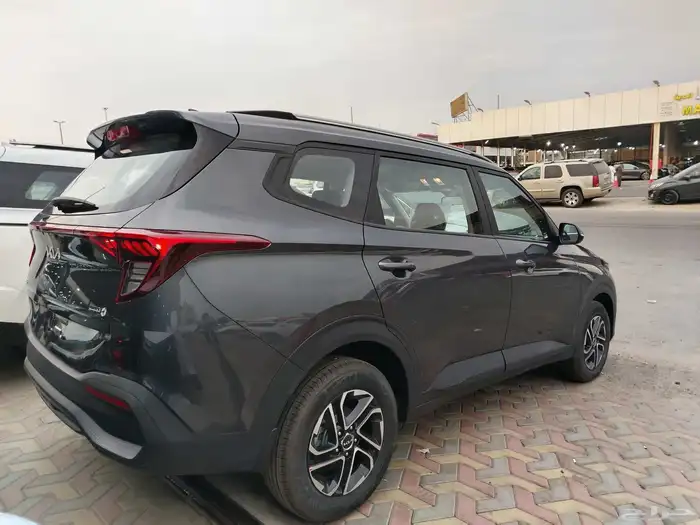 كيا كارينز 7ركاب GLS نص فل موديل 2025 10