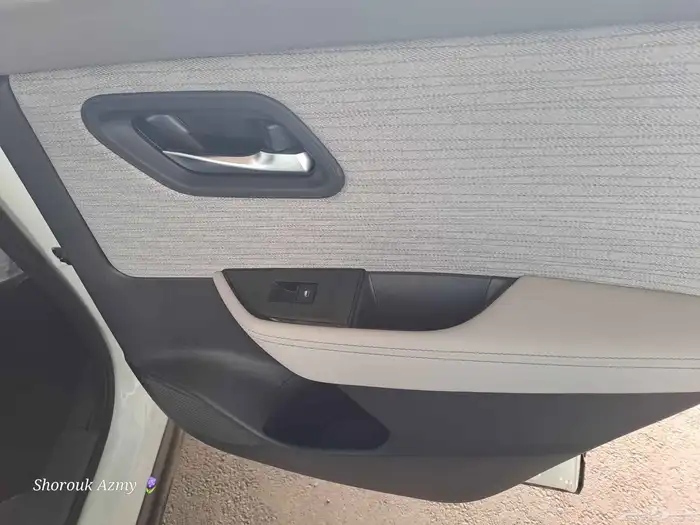 نيسان اكس تريل SVنص فل بلس 7مقاعد موديل 2025 9