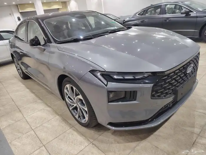 فورد تورس تيتانيوم 2026 1