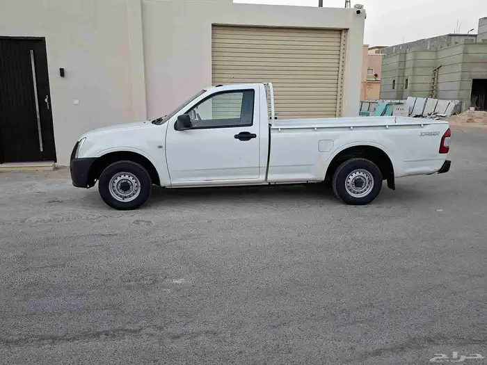 ايسوزو للايجار الشهري 4RENT 0