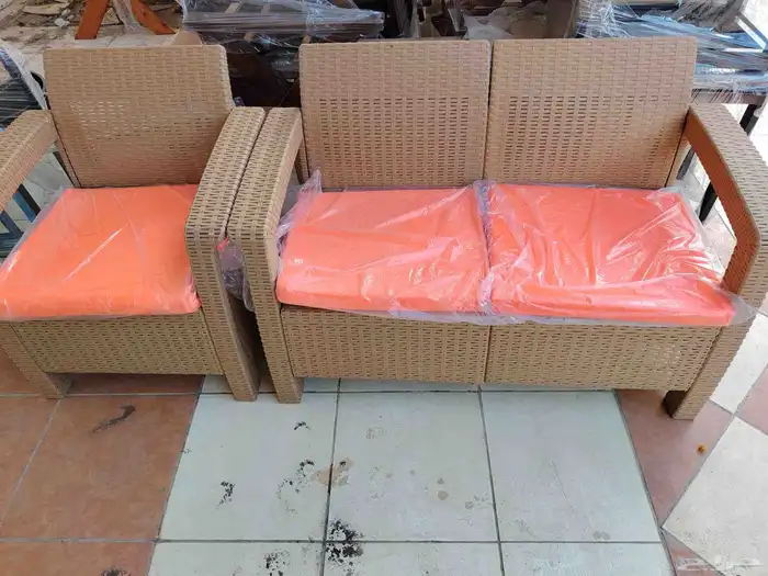 جلسات تراثيه حديثه. كراسي بلاستك للبر. كراسي حديد وخشب 2