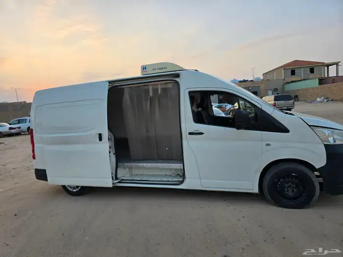 تويوتا هايس باص سقف عالي ثلاجة موديل 2022 3