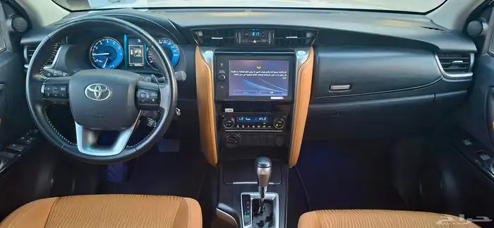 تويوتا فورشنر VX موديل 2023 ( 6 سلندر) 17