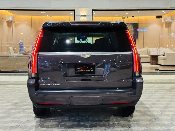 اسكاليد XL 2016 سعودي بحاله ممتازه 3