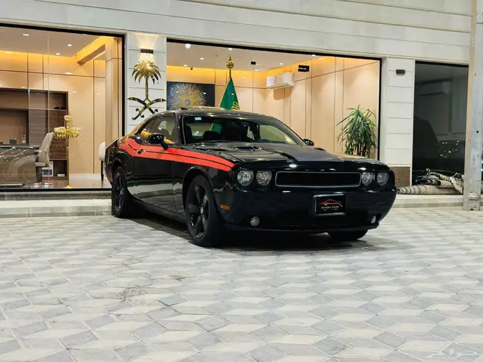 جالينجر RT 2014 V8 سعودي بحاله ممتازه 7